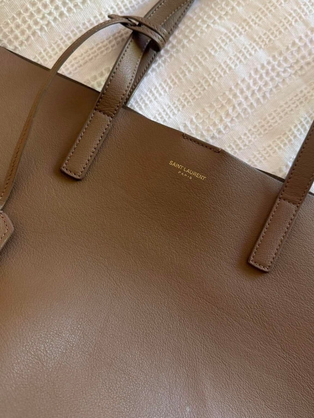 Saint Laurent Tote Bag - Picture 7 of 10